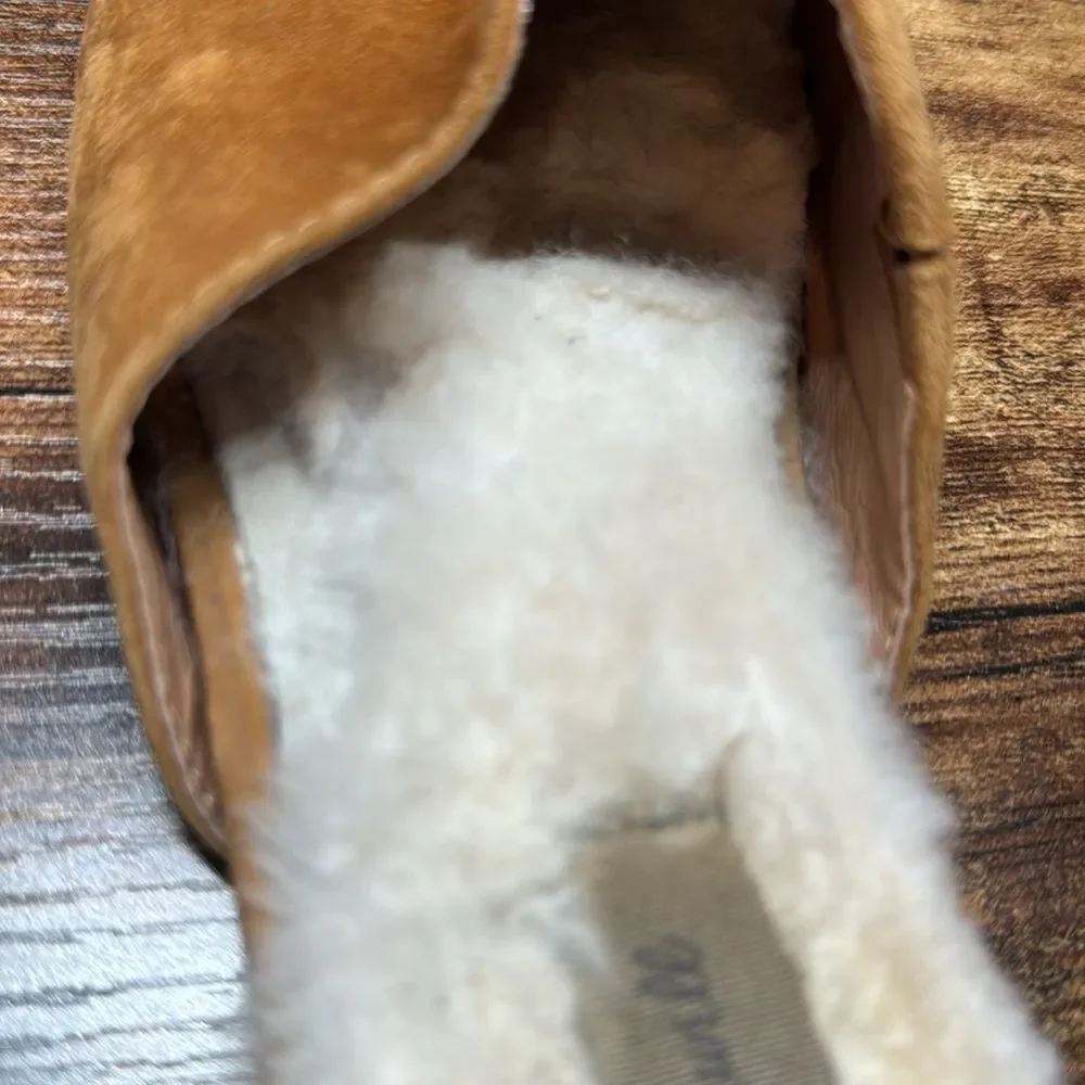 Madewell Sherpa lined slip‎ on size 7